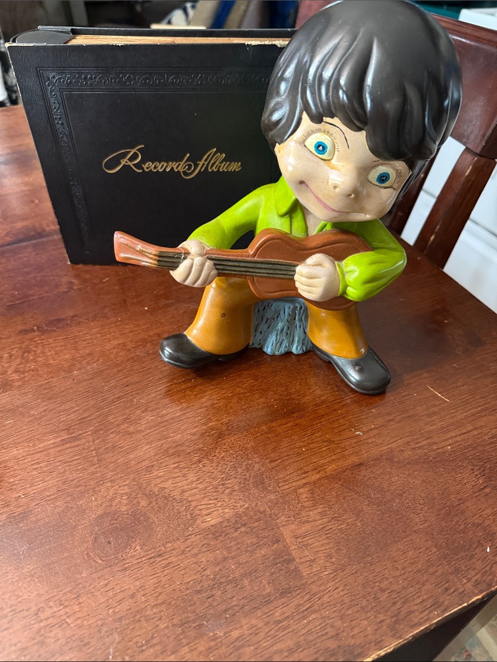 Retro Ceramic Guitar Boy Figurine - Green Shirt, Brown Pants